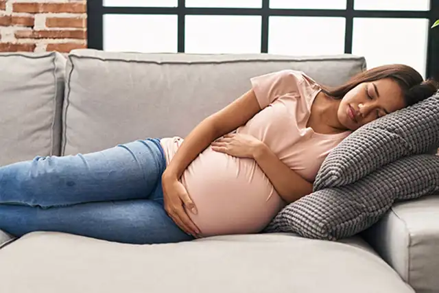 Ngủ Nằm Sấp Khi Mang Thai: 4 Ảnh Hưởng Đến Mẹ Bầu